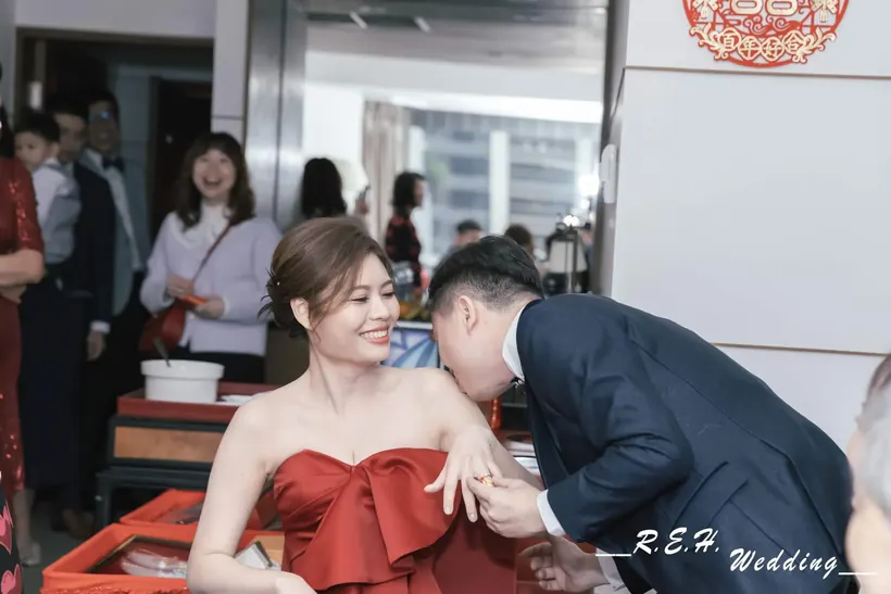 婚攝還是婚錄?預算有限時,怎麼決定留下哪一種回憶